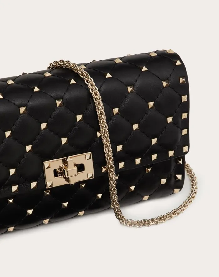 Valentino Shoulder Bags Woman Rockstud Spike Nappa Leather Crossbody Clutch Bag For Woman In Poudre Poudre Valentino Shoulder Bags Woman Rockstud Spike Nappa Leather Crossbody Clutch Bag For Woman In Poudre Poudre