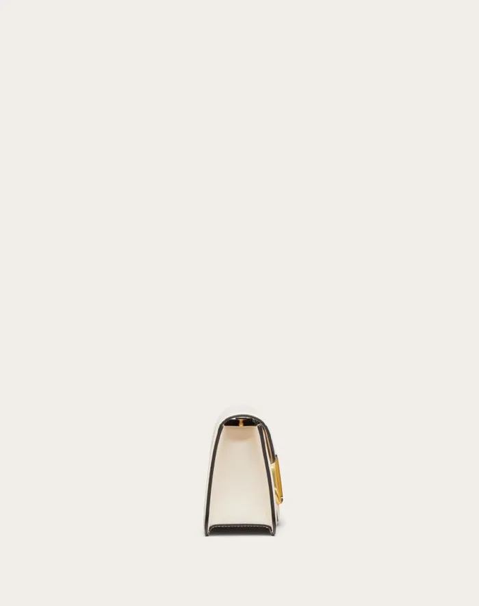 Valentino Shoulder Bags Woman Valentino Garavani Loc Calfskin Shoulder Bag For Woman In Gea Green Gea Green Valentino Shoulder Bags Woman Valentino Garavani Loc Calfskin Shoulder Bag For Woman In Gea Green Gea Green
