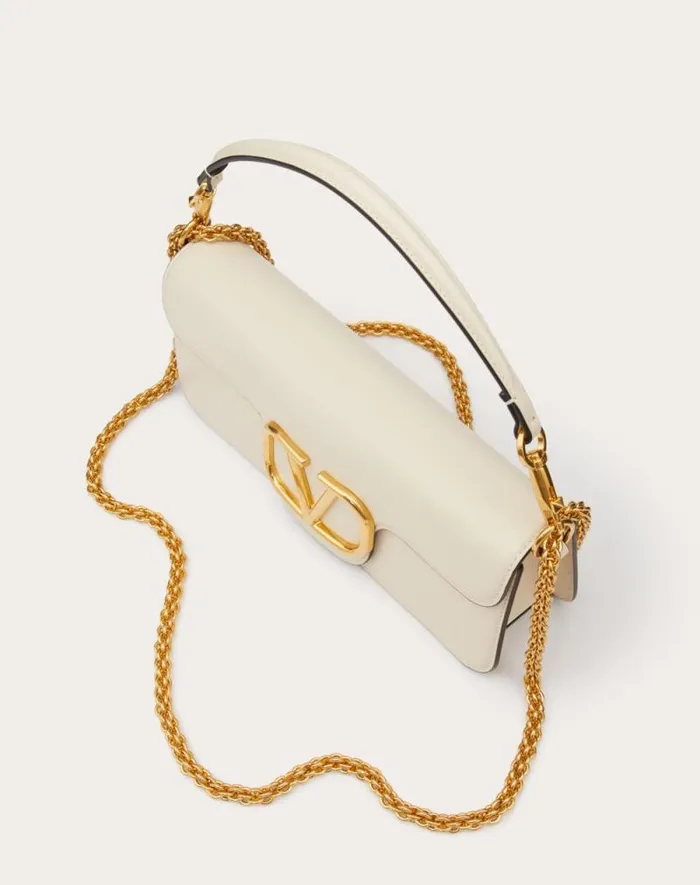 Valentino Shoulder Bags Woman Valentino Garavani Loc Calfskin Shoulder Bag For Woman In Gea Green Gea Green Valentino Shoulder Bags Woman Valentino Garavani Loc Calfskin Shoulder Bag For Woman In Gea Green Gea Green