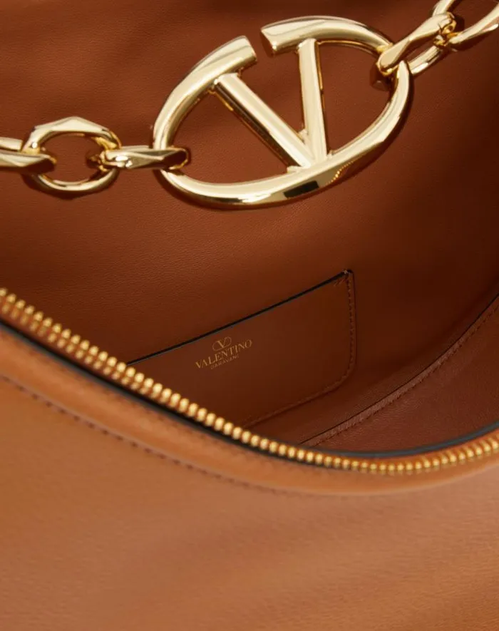 Valentino Shoulder Bags Woman Vlogo Moon Medium Grainy Calfskin Hobo Bag With Chain For Woman In Black Black