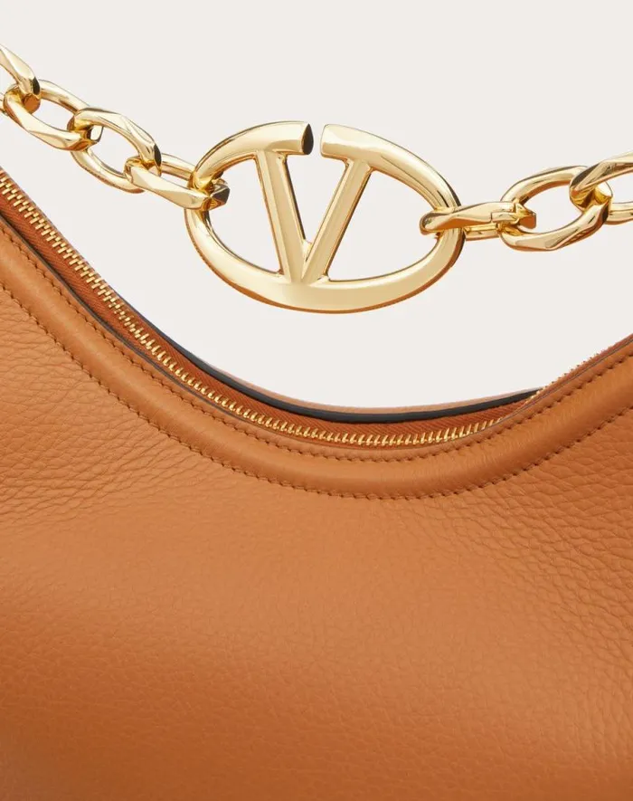 Valentino Shoulder Bags Woman Vlogo Moon Medium Grainy Calfskin Hobo Bag With Chain For Woman In Black Black