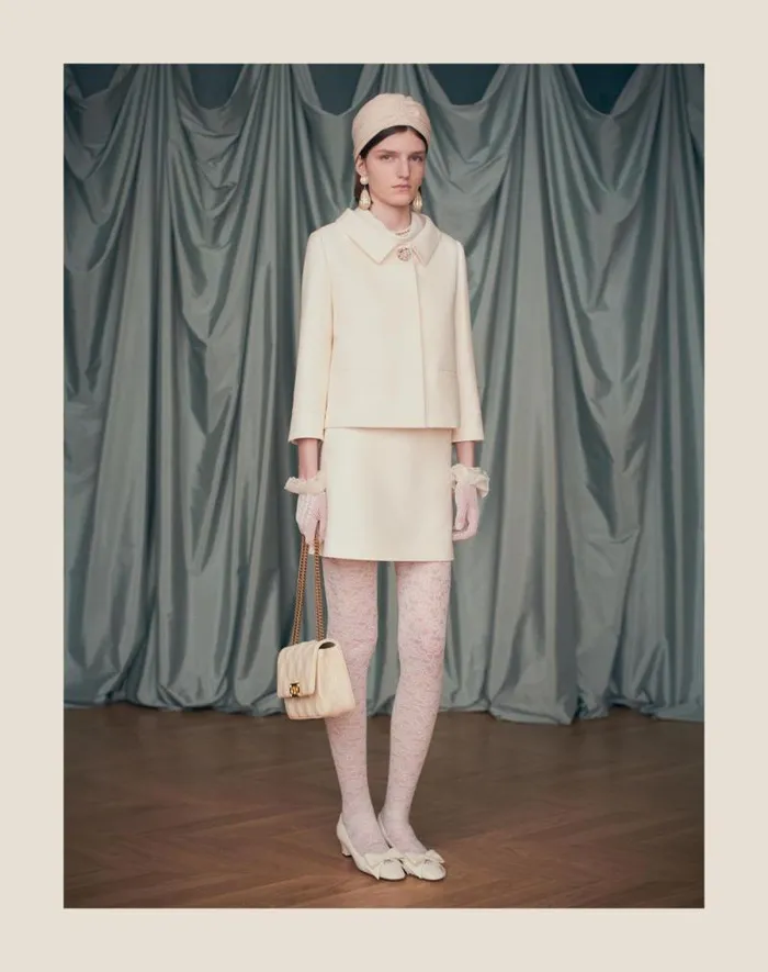 Valentino Skirts Woman Crepe Couture Skirt For Woman In Ivory Ivory Valentino Skirts Woman Crepe Couture Skirt For Woman In Ivory Ivory