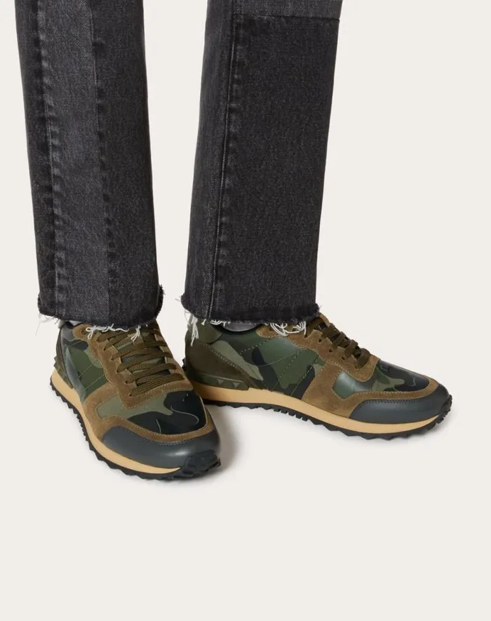 Valentino Sneakers Man Camouflage Rockrunner Sneaker For Man In Cobaltmarine Cobaltmarine Valentino Sneakers Man Camouflage Rockrunner Sneaker For Man In Cobaltmarine Cobaltmarine