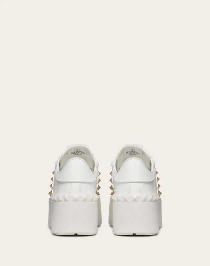 Valentino Sneakers Woman Flatform Rockstud Untitled Sneaker In Calfskin For Woman In White White Valentino Sneakers Woman Flatform Rockstud Untitled Sneaker In Calfskin For Woman In White White
