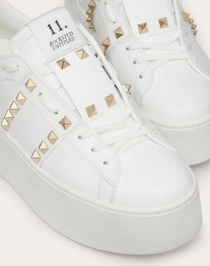 Valentino Sneakers Woman Flatform Rockstud Untitled Sneaker In Calfskin For Woman In White White Valentino Sneakers Woman Flatform Rockstud Untitled Sneaker In Calfskin For Woman In White White