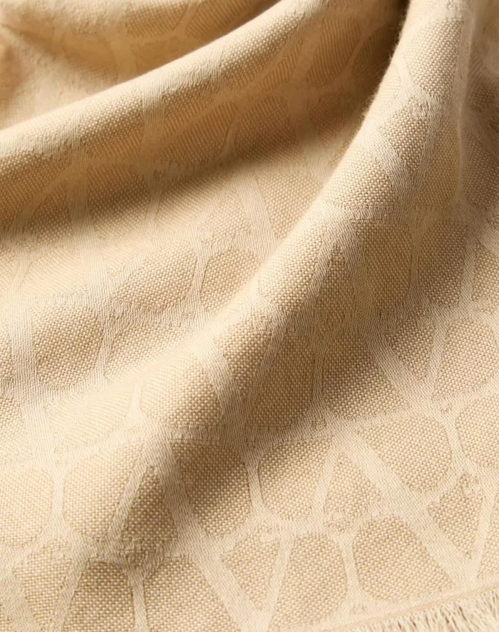 Valentino Soft Accessories Man Toile Iconographe Cotton And Cashmere Stole For Man In Beige Beige Valentino Soft Accessories Man Toile Iconographe Cotton And Cashmere Stole For Man In Beige Beige