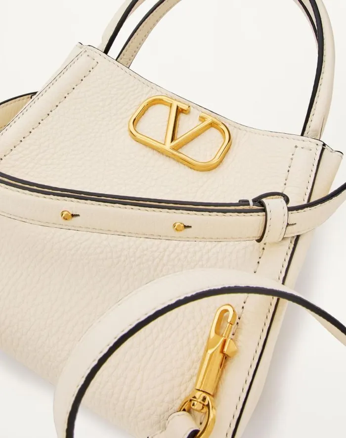 Valentino Top Handle Bags Woman Valentino Garavani Alltime Small Handbag In Grainy Calfskin For Woman In Ivory Ivory Valentino Top Handle Bags Woman Valentino Garavani Alltime Small Handbag In Grainy Calfskin For Woman In Ivory Ivory