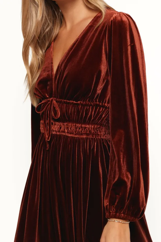 Winter Dresses Women Petal and Pup Cece Velvet Long Sleeve Maxi Dress Rust