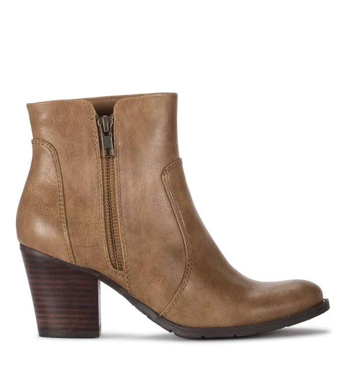 Women Baretraps Booties Legacy Bootie Clay