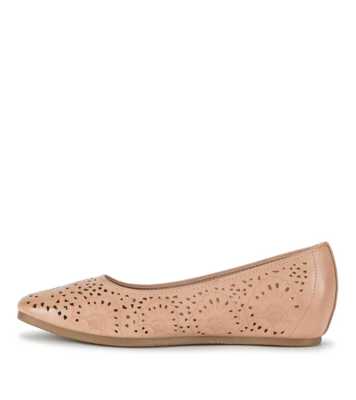 Women Baretraps Flats and Loafers Chika Casual Flat Rouge