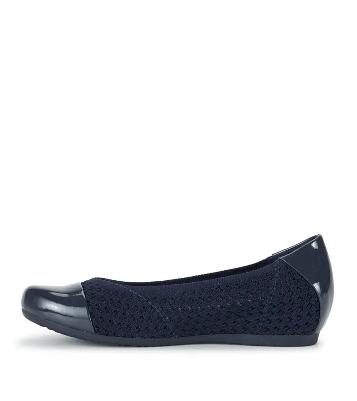 Women Baretraps Flats and Loafers Mia Casual Flat Navy
