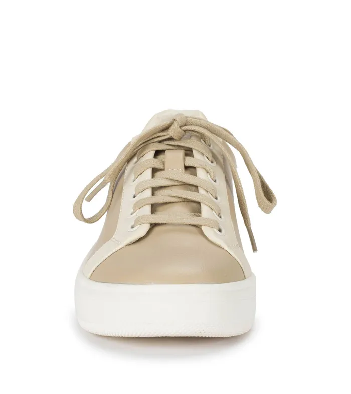 Women Baretraps Sneakers Nishelle Lace Up Sneaker Sand