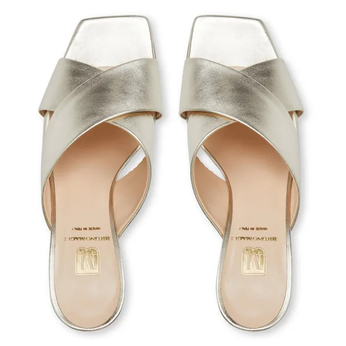 Women M BY BRUNO MAGLI Bruno Magli LISOTTA GOLD Pump