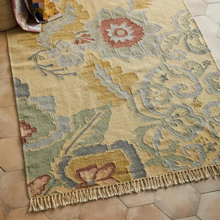Women Passion Flower Kilim Rug Sundance Catalog Rugs