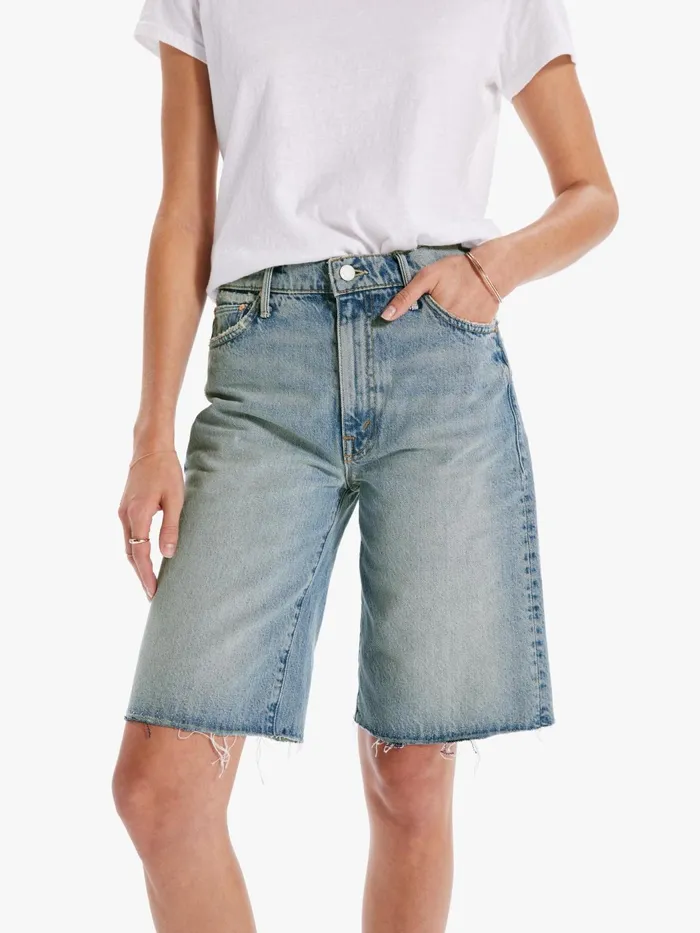 Women Relaxed Mother Denim The Undercover Knee Fray Short Lightpastel Blue