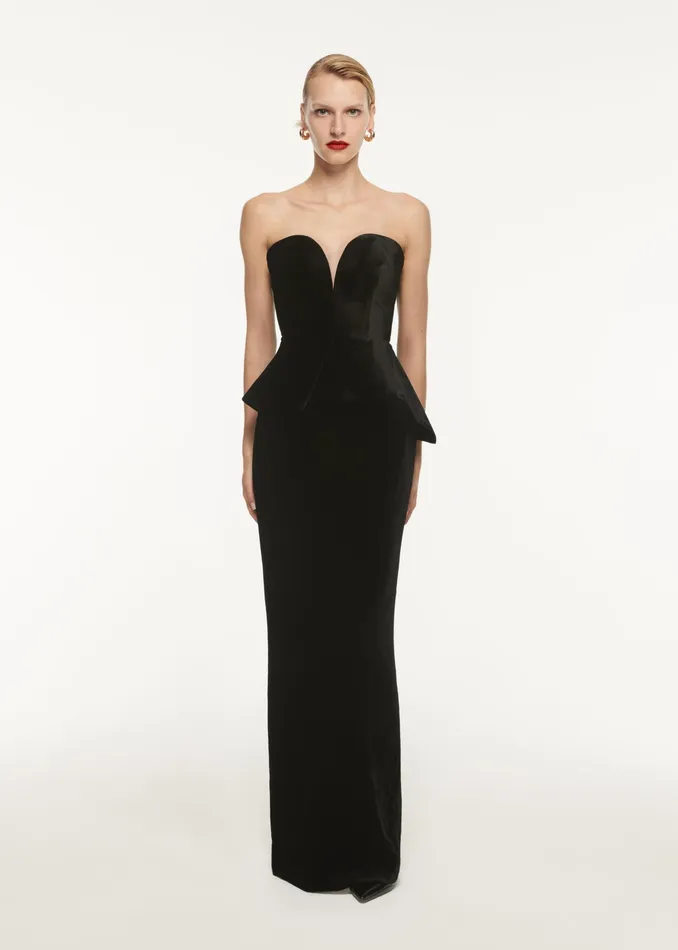 Women Roland Mouret Clothing Strapless Velvet Peplum Gown