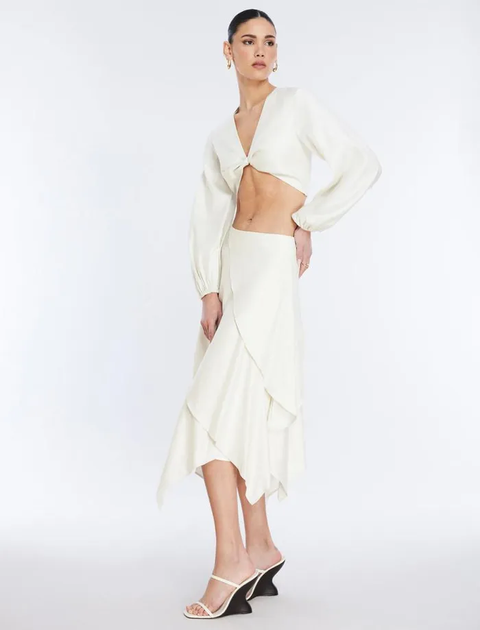 Women Twist Front Crop Top Gardenia BCBG Tops Women Twist Front Crop Top Gardenia BCBG Tops